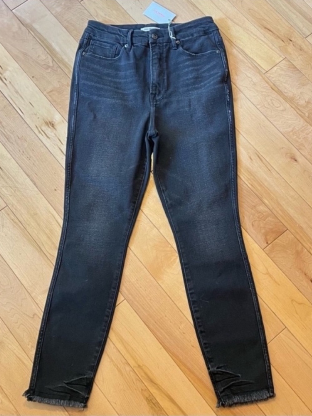 NWT Good American Good Curve High Rise Raw Hem Distressed Black Jeans ten (10)